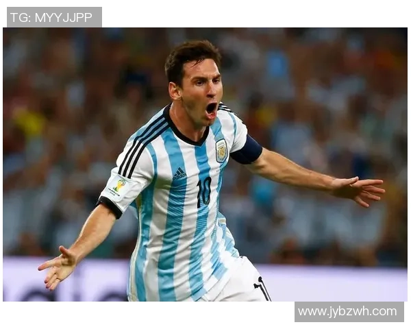 聚焦足球球星13号背后的传奇故事与赛场上的非凡表现 聚焦足球球星13号背后的传奇故事与赛场上的非凡表现